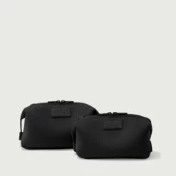 Hunter Toiletry Bag In Onyx, Large -Hot Sale Dagne Dover Store 365 Hunter Onyx Group 0157 EDEAE8 59b7b13e 5bd3 41bd 8c99 b783aad25f0a