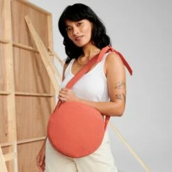 Luna Shoulder Bag In Coyote 13 Luna Shoulder Bag In Coyote -Hot Sale Dagne Dover Store Frame3